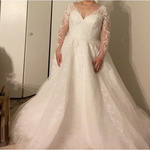Gorgeous Lace Wedding Dress